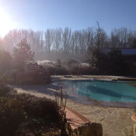 Les Genets Guest house *