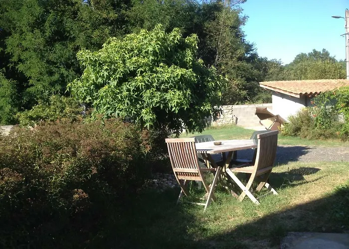 Les Genets Konukevi 3*